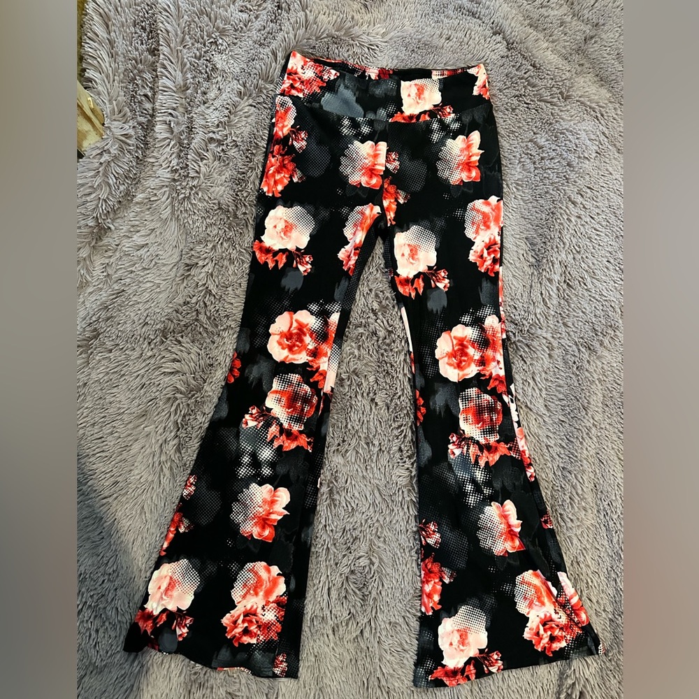 Women’s yoga pants